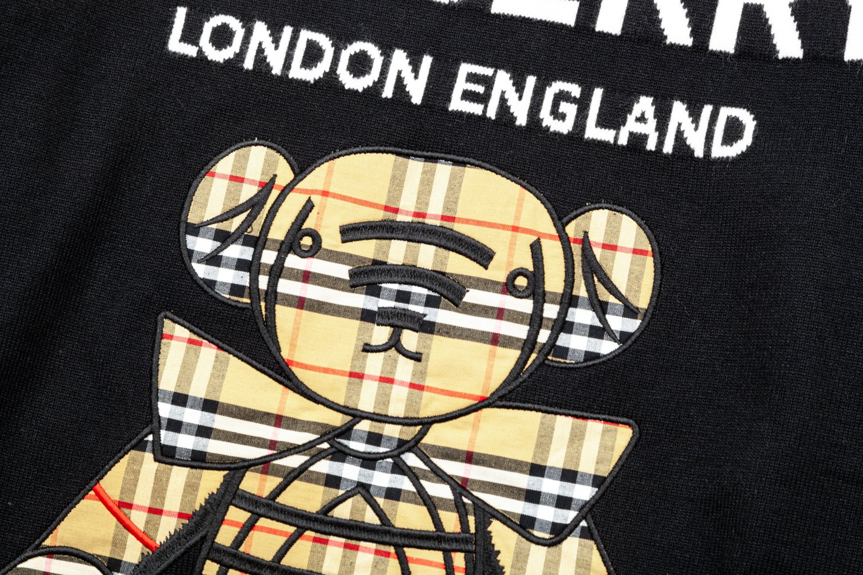 【BURBERRY 公式旗艦店】バーバリー   セーター好評に付き再入荷！ 240930