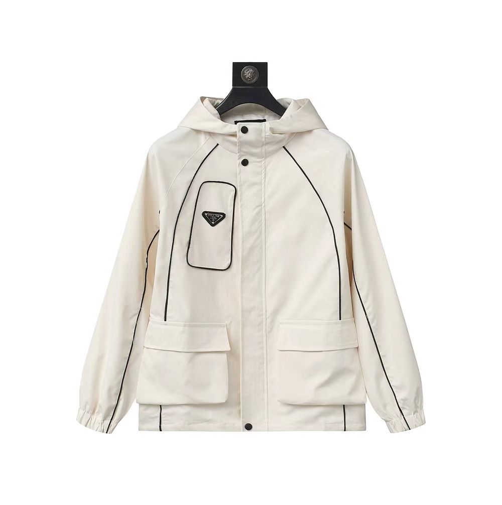 【MONCLER 公式旗艦店】 モンクレール  ジャケット着 ご好評に付き再入荷！241023