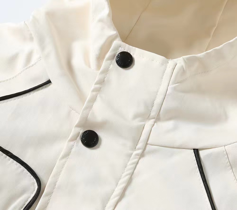 【MONCLER 公式旗艦店】 モンクレール  ジャケット着 ご好評に付き再入荷！241023