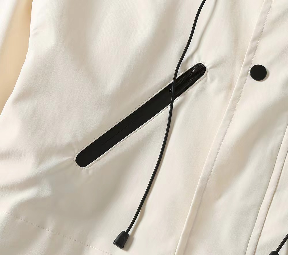 【PRADA  公式旗艦店】 プラダ  ジャケット着 ご好評に付き再入荷！241024