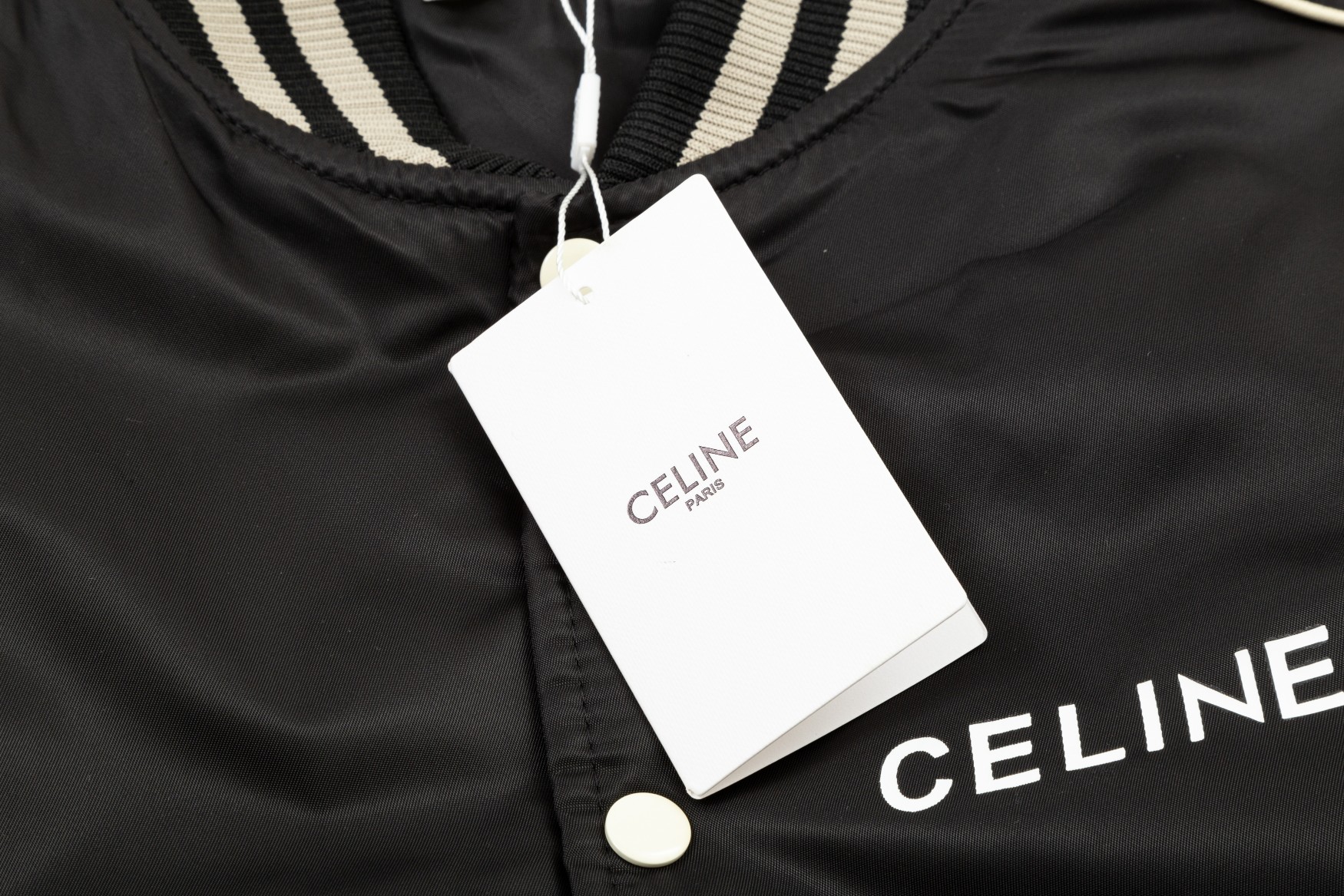 【CELINE  公式旗艦店】セリーヌ  ジャケット着 ご好評に付き再入荷！241021