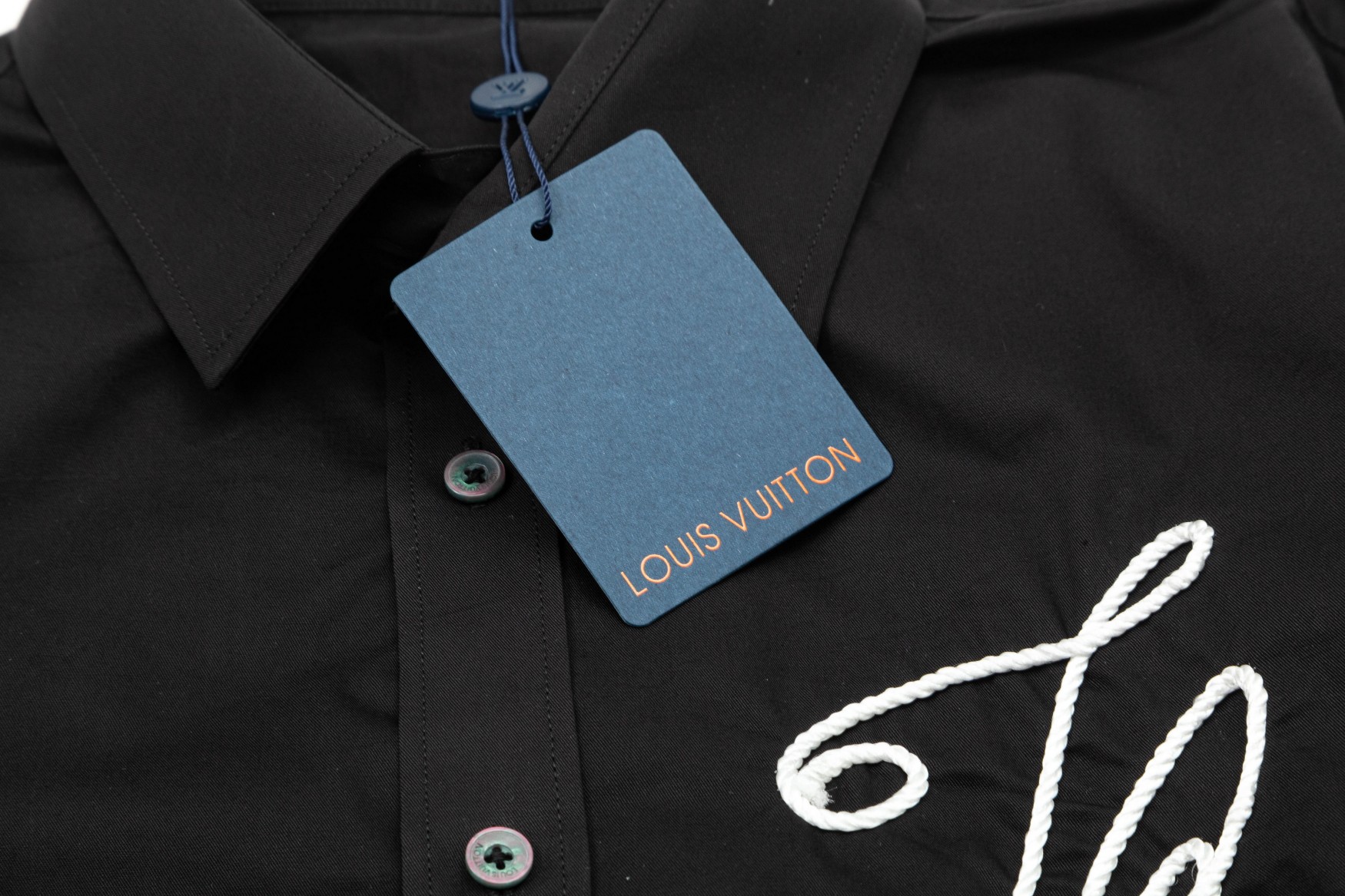 【LOUIS VUITTON 公式旗艦店】ルイヴィトン  シャツ  ご好評に付き再入荷 241119