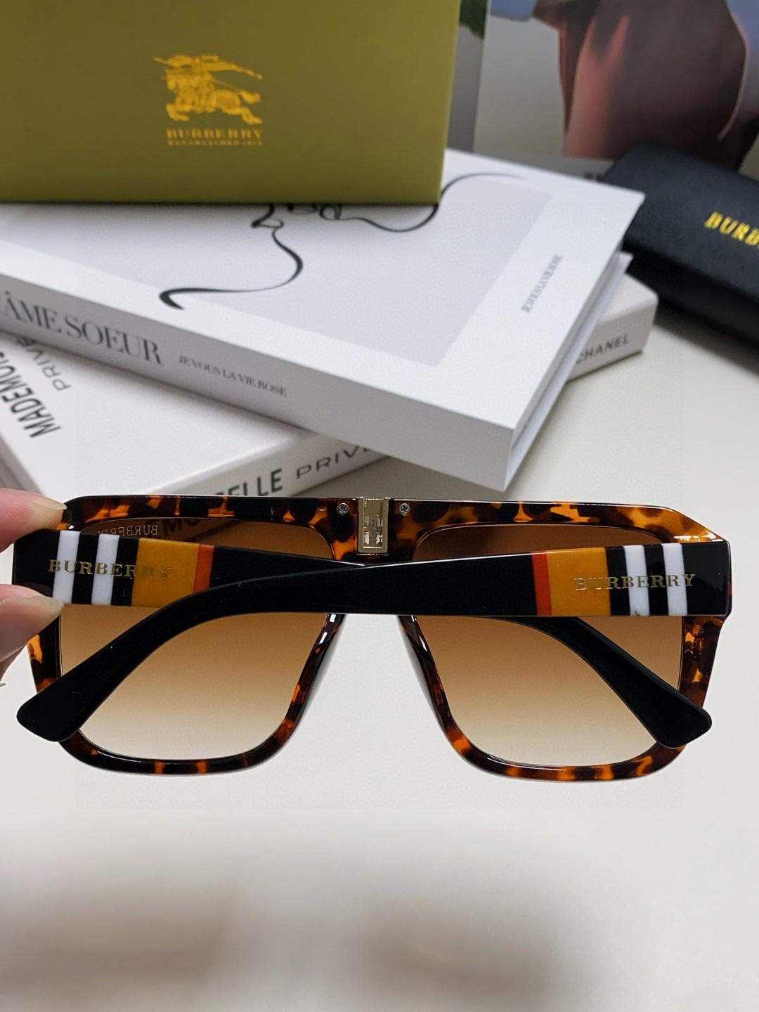 BURBERRY(バーバリー) サングラス  241014