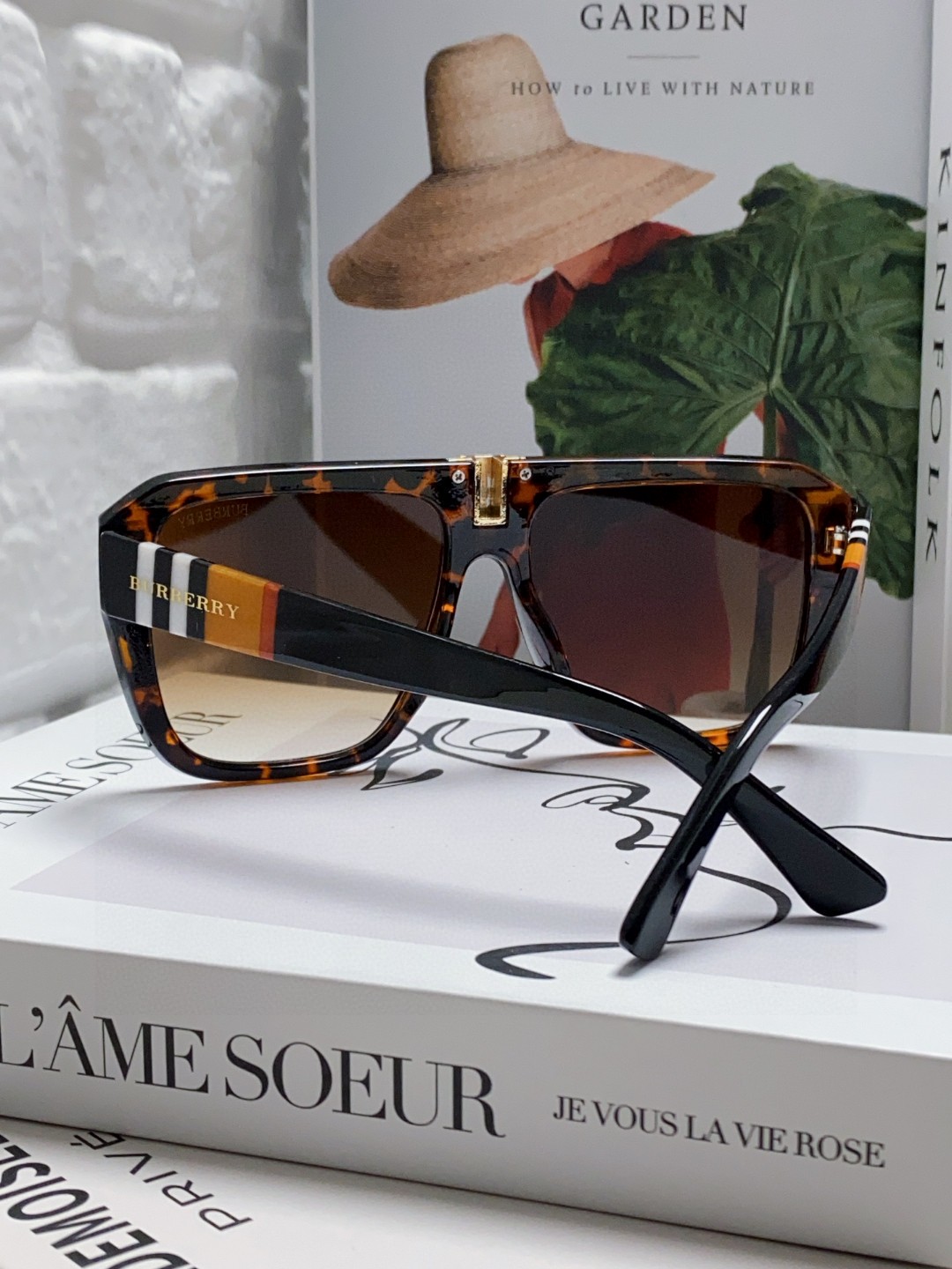 BURBERRY(バーバリー) サングラス  241014