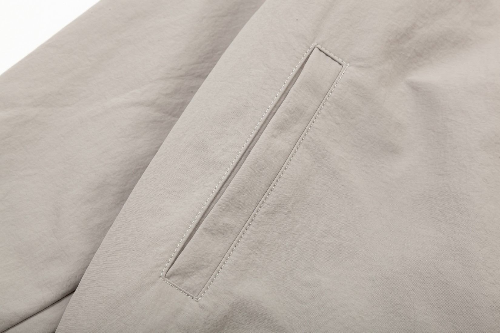 【LOEWE  公式旗艦店】ロエベ  ジャケット着 ご好評に付き再入荷！241021