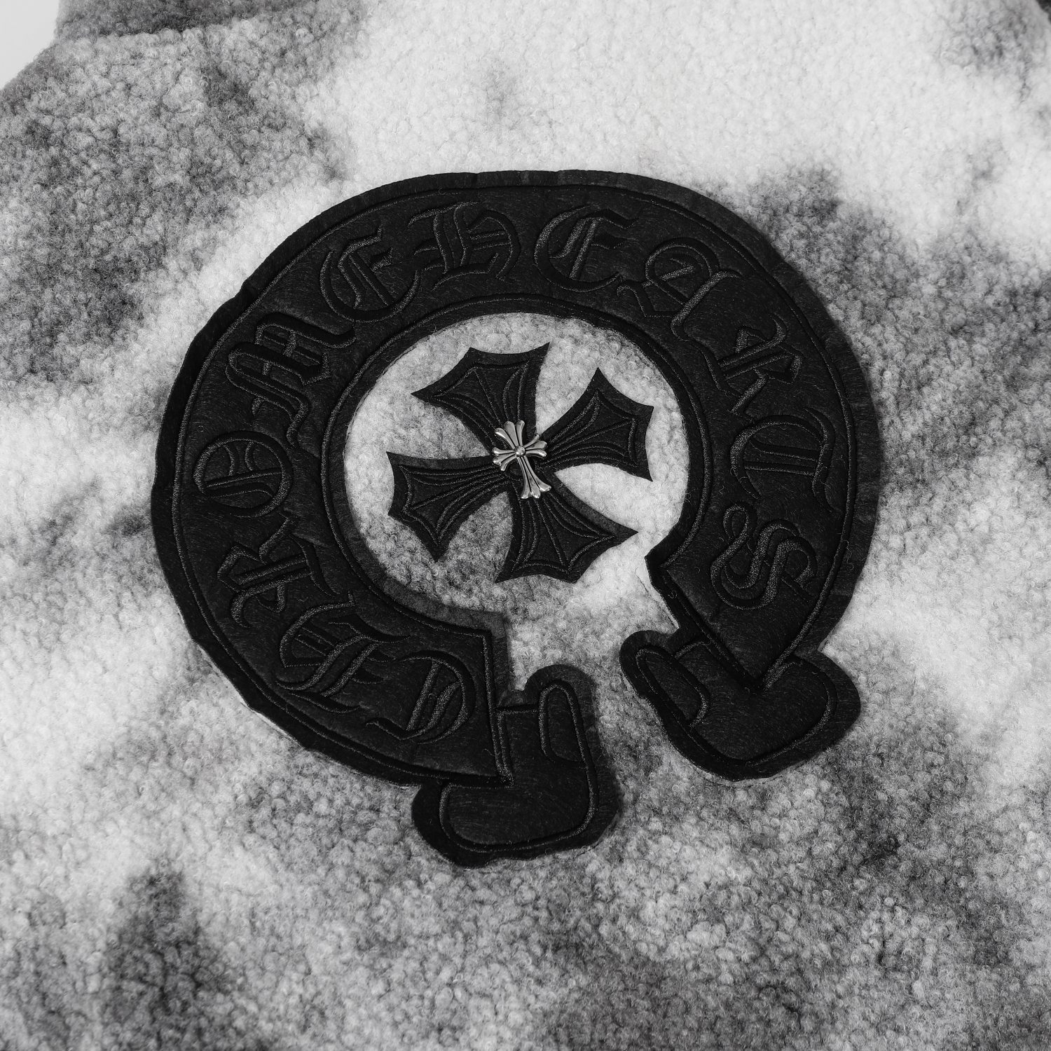 【CHROME HEARTS】クロムハーツ    ジャケット着ご好評に付き再入荷！241023