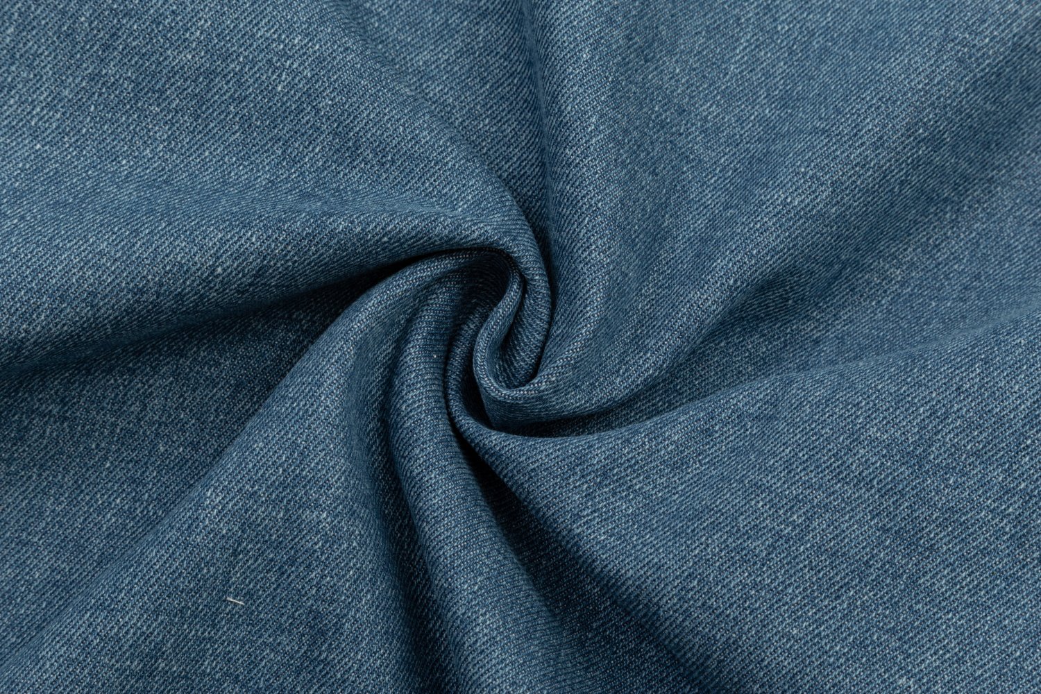 【GUCCI  公式旗艦店】グッチ  ジャケット着 ご好評に付き再入荷！241021