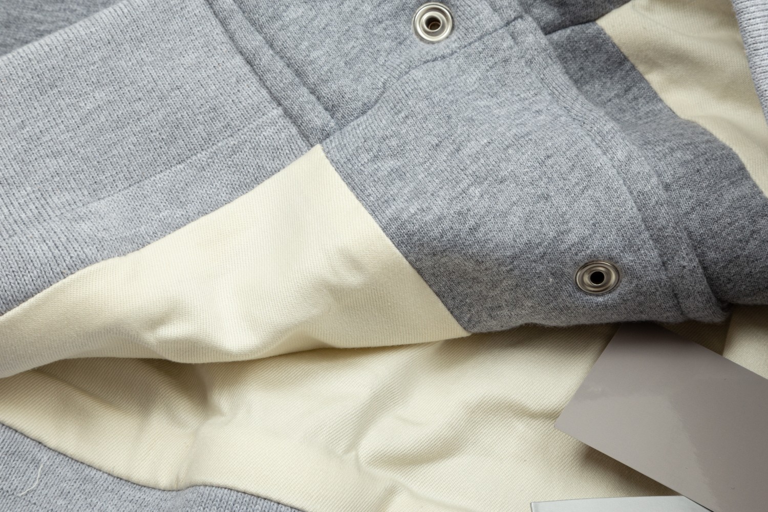 【DIOR  公式旗艦店】ディオール  ジャケット着 ご好評に付き再入荷！241021