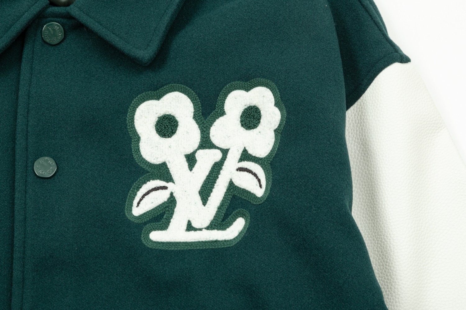 【LOUIS VUITTON  公式旗艦店】ルイヴィトン  ジャケット着 好評に付き再入荷！241028