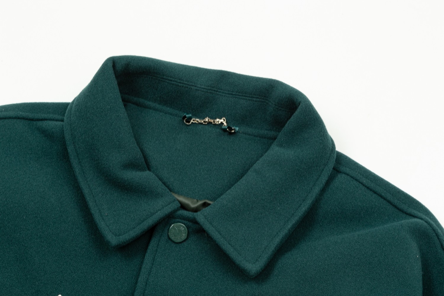 【LOUIS VUITTON  公式旗艦店】ルイヴィトン  ジャケット着 好評に付き再入荷！241028