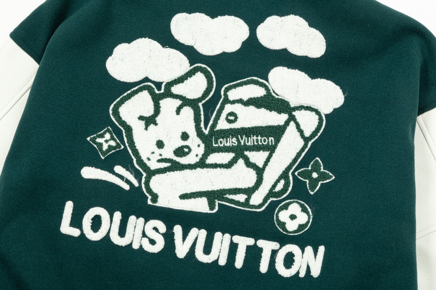 【LOUIS VUITTON  公式旗艦店】ルイヴィトン  ジャケット着 好評に付き再入荷！241028