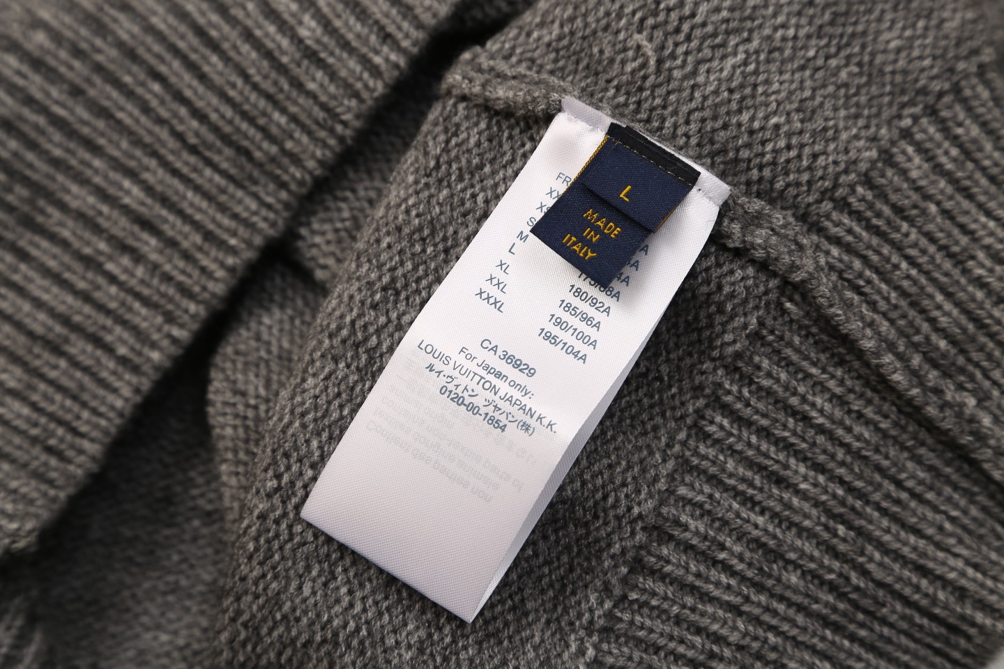 【LOUIS VUITTON 公式旗艦店】ルイヴィトン  セーター好評に付き再入荷！ 241029