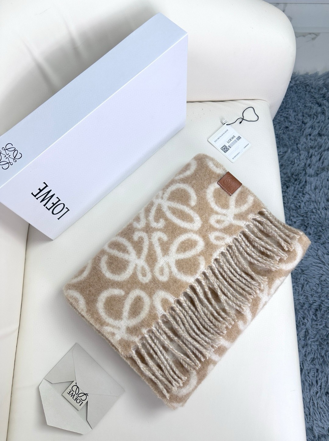 【LOEWE ロエベ】スカーフ 30*180CM   241109