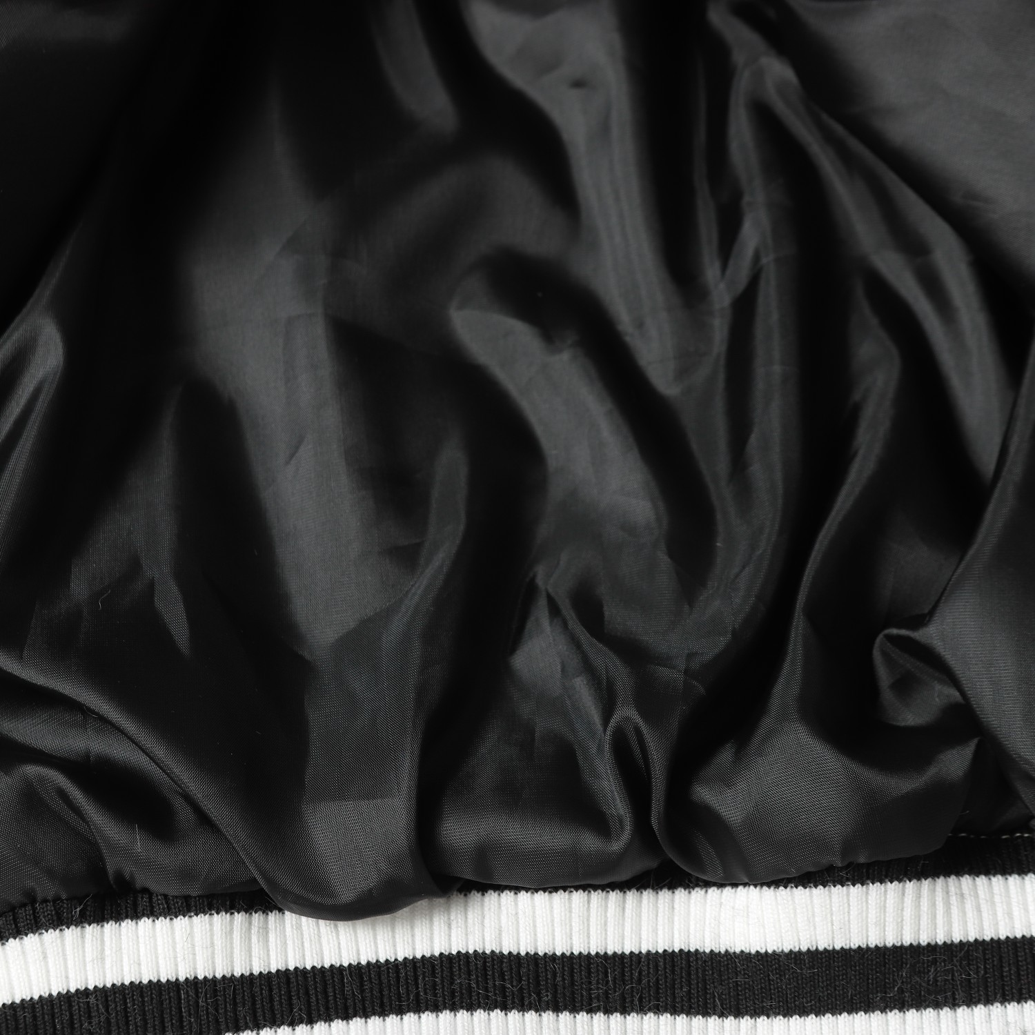 【CHROME HEARTS】クロムハーツ  ジャケット着ご好評に付き再入荷！241118