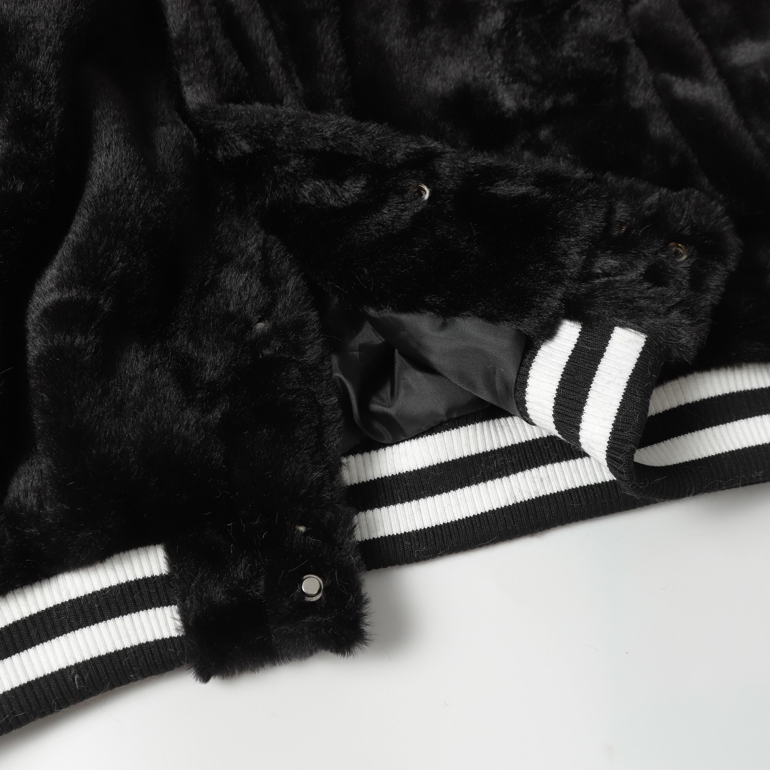 【CHROME HEARTS】クロムハーツ  ジャケット着ご好評に付き再入荷！241118