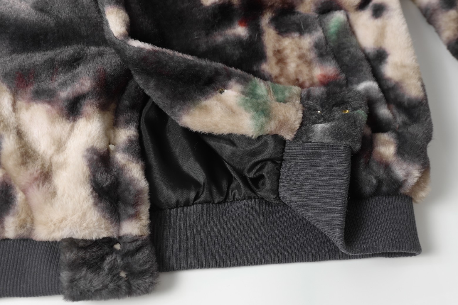 【CHROME HEARTS】クロムハーツ    ジャケット着ご好評に付き再入荷！241023