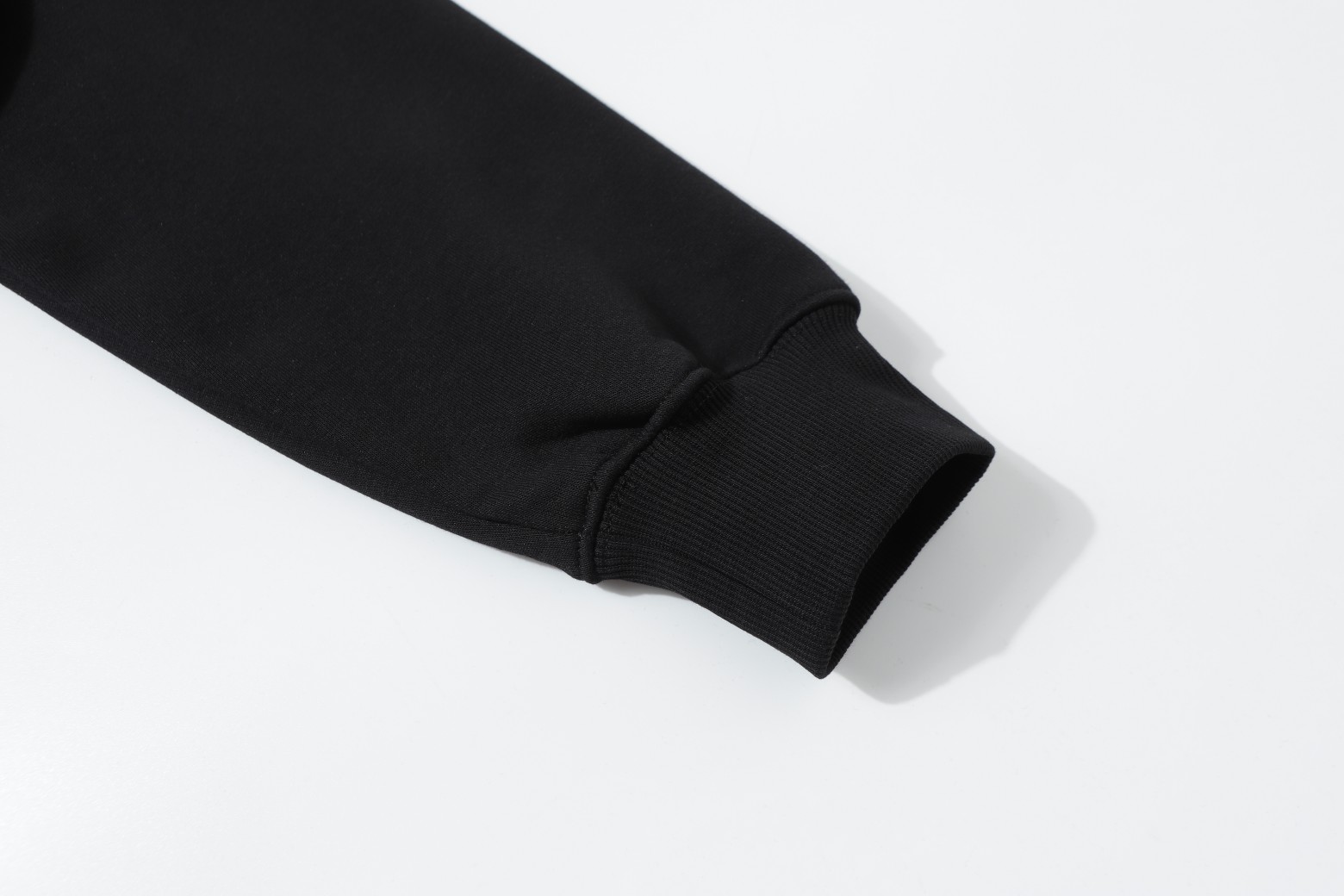 【CHROME HEARTS 公式旗艦店】クロムハーツ  丸首の衛衣 スウェット ご好評に付き再入荷   241114