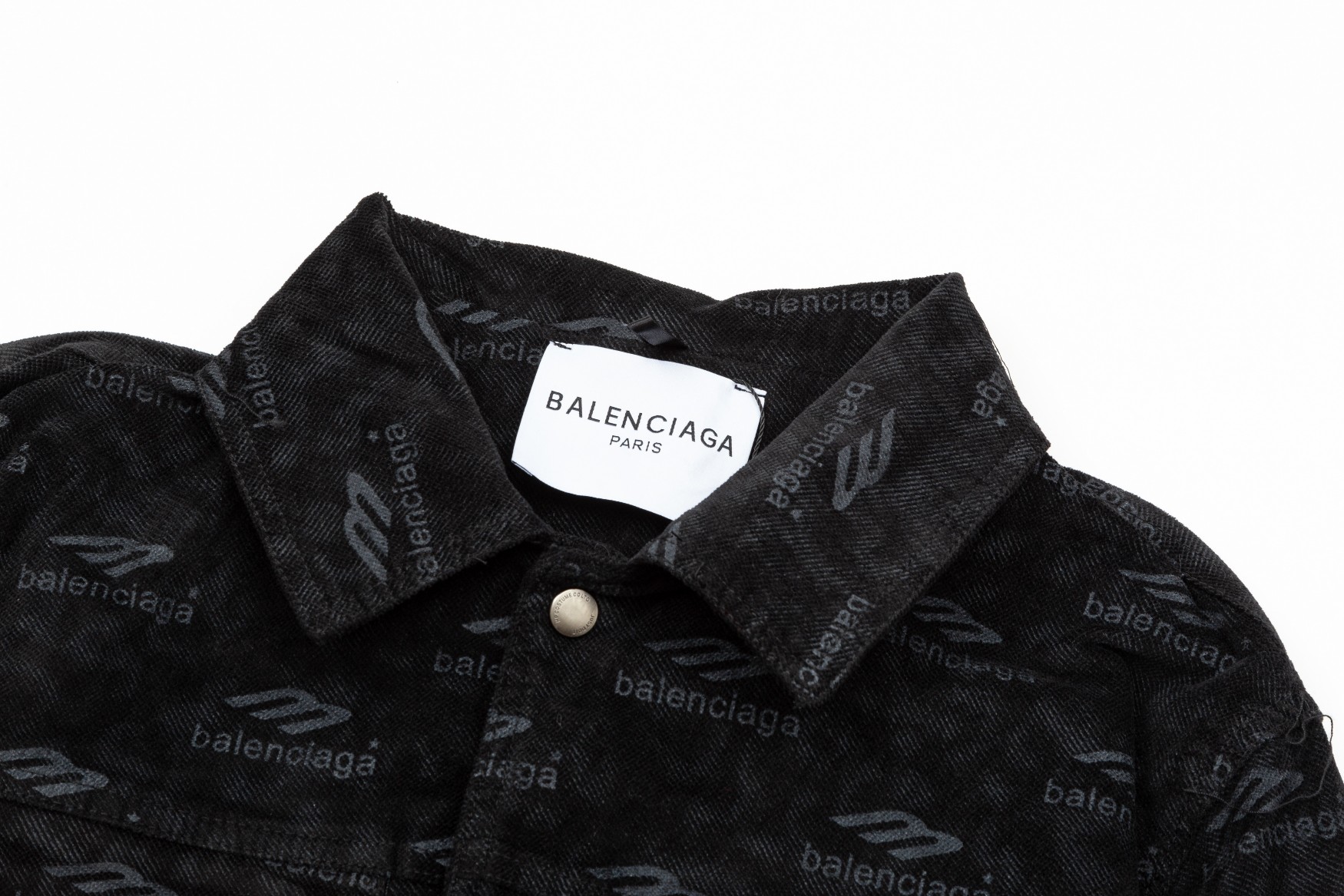【BALENCIAGA  公式旗艦店】バレンシアガ    ジャケット着 好評に付き再入荷！241119