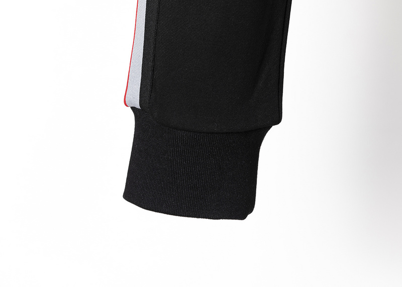 【MONCLER】モンクレール、【即日出荷】ご好評に付き再入荷！