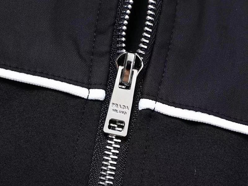 【Prada】( プラダ ) 男女兼用、ご好評に付き再入荷！