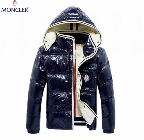 Moncler (モンクレール)  ダウンジャケット