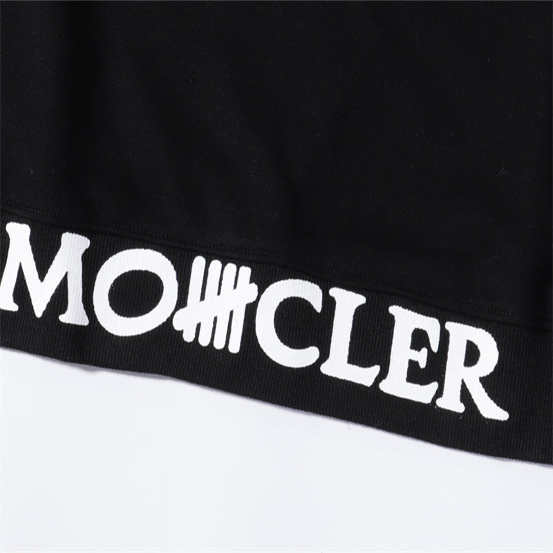 【MONCLER】モンクレール  スウェットシャツ 男女兼用、ご好評に付き再入荷！