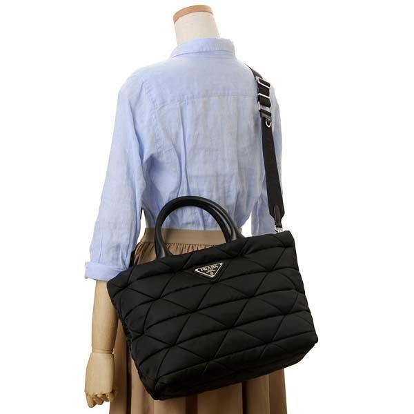 PRADA RE-NYLON ミディアム パデッドトートバッグ
