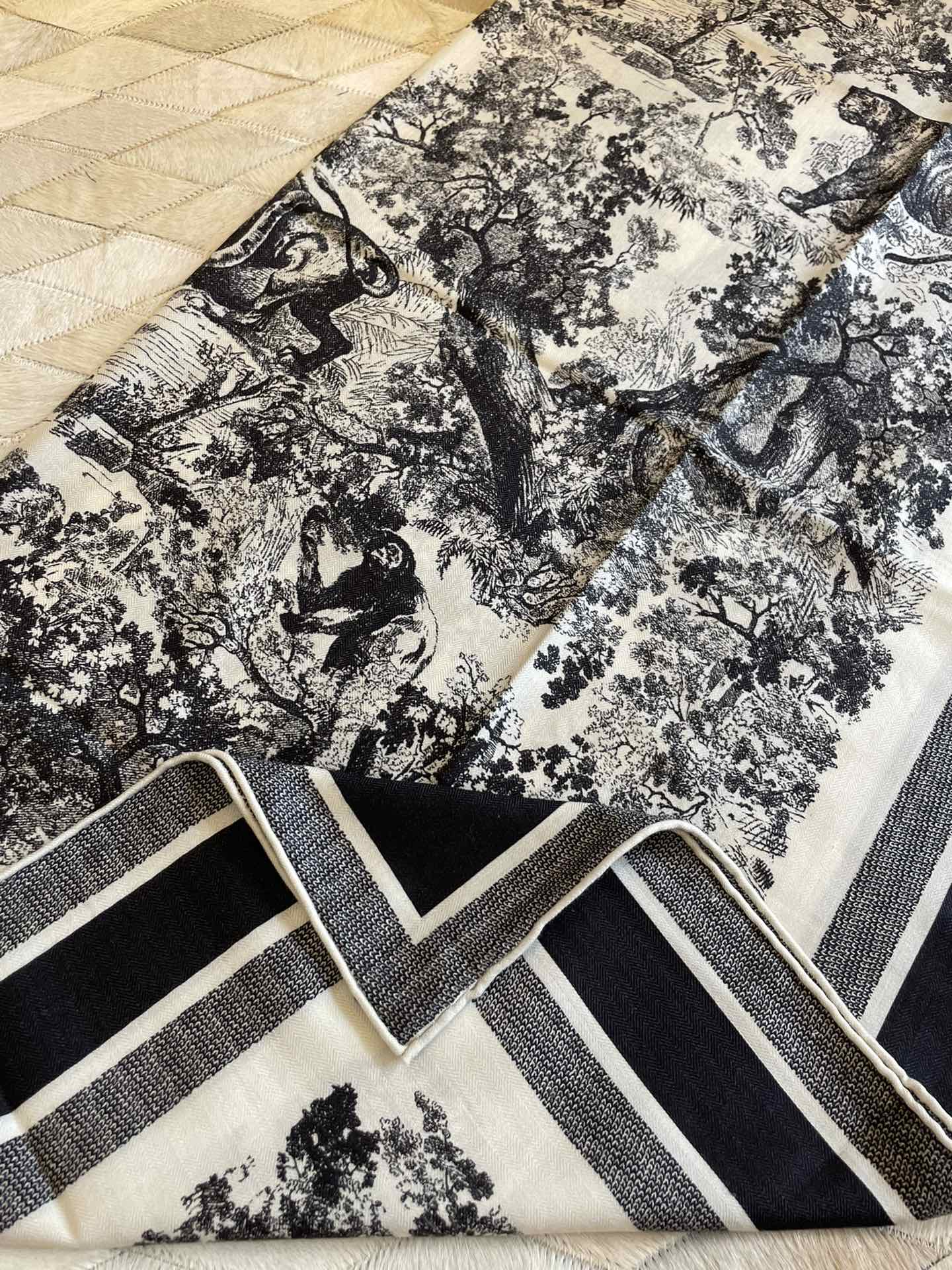 【2024】【DIOR ディオール 】オートクチュール ファッション トランジショナル カラー ロング ビアード スカーフ90*90CM