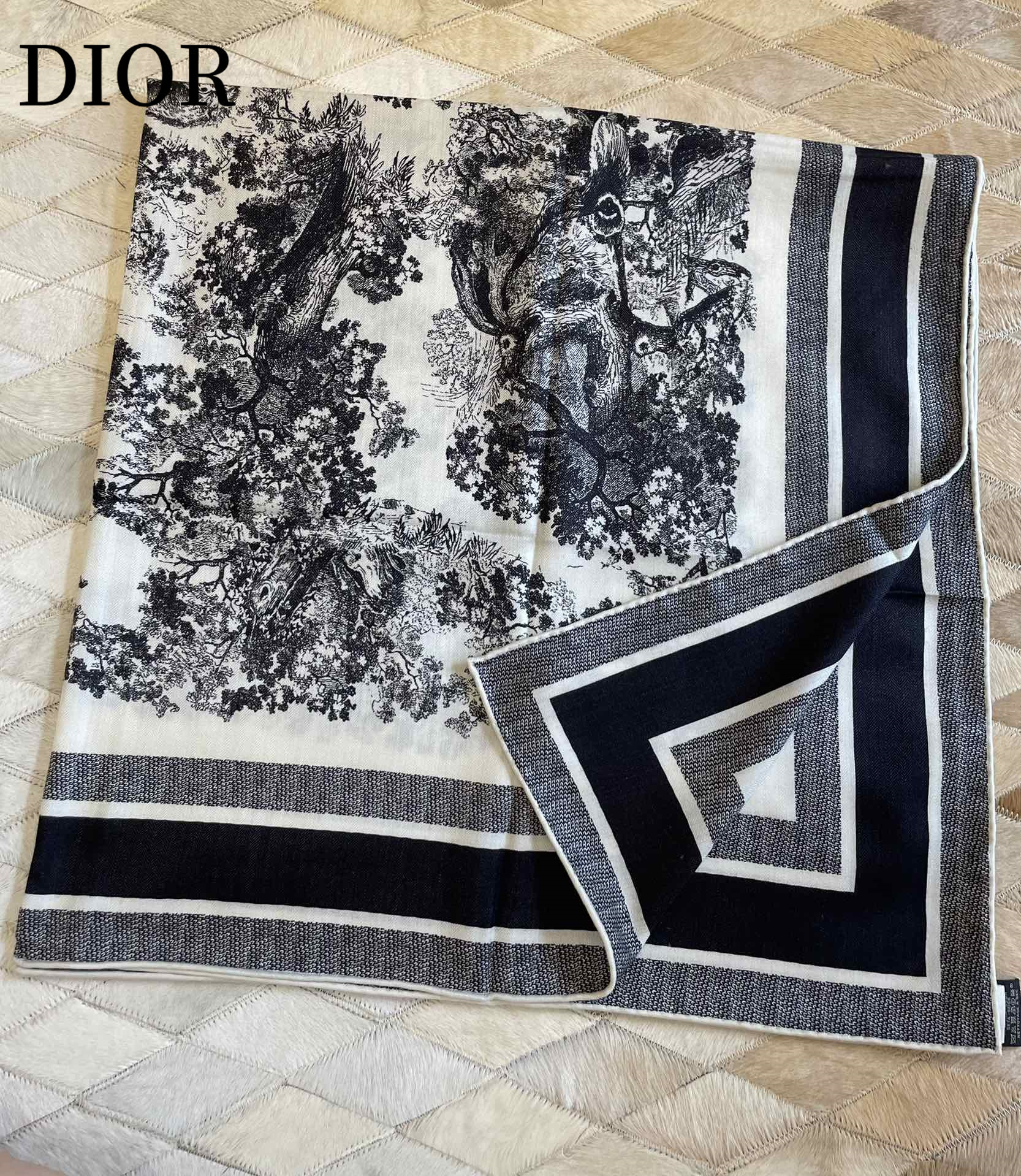 【2024】【DIOR ディオール 】オートクチュール ファッション トランジショナル カラー ロング ビアード スカーフ90*90CM