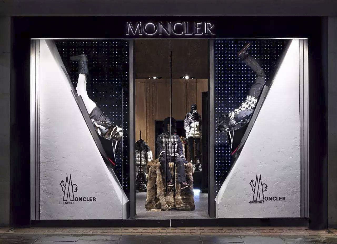 【MONCLER日本公式許可旗艦店】（モンクレール）ご好評に付き再入荷！！【男女兼用】