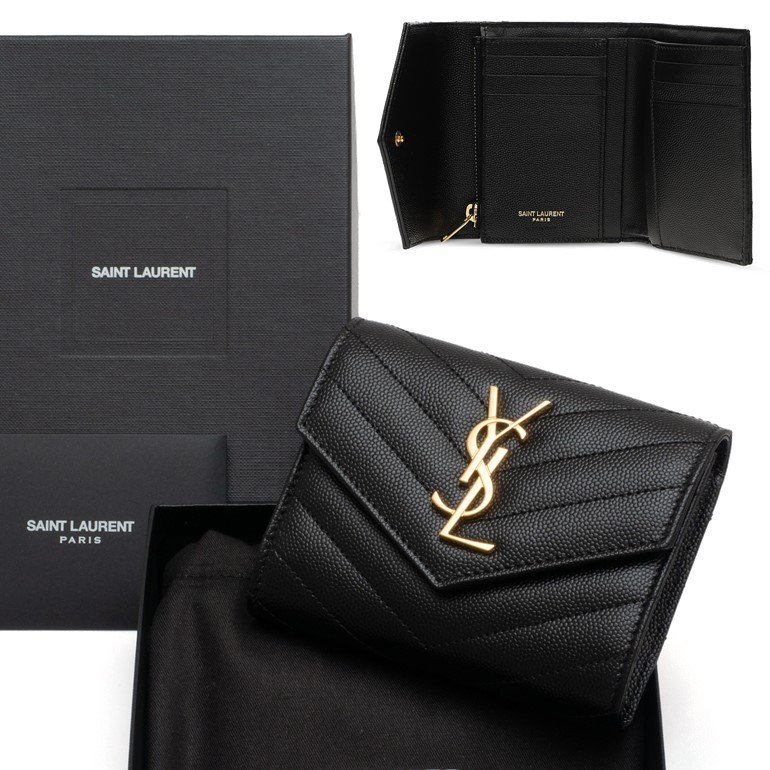 SAINT LAURENT YSL モノグラム コンパクト スリーフォールド ウォレット（ブラック／テクスチャードキルティングレザー）