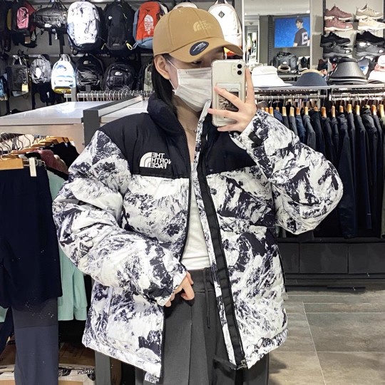 【The North Face 公式旗艦店】ダウンジャケット ご好評に付き再入荷！