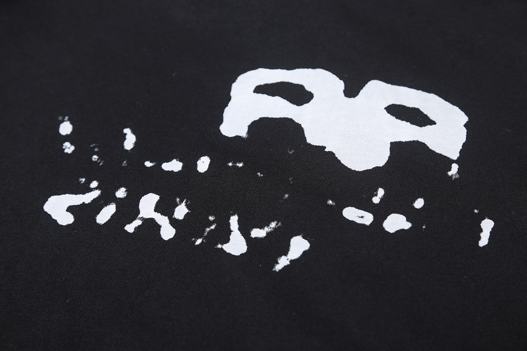 【BALENCIAGA  公式旗艦店】バレンシアガ  パーカー スウェットご好評に付き再入荷！