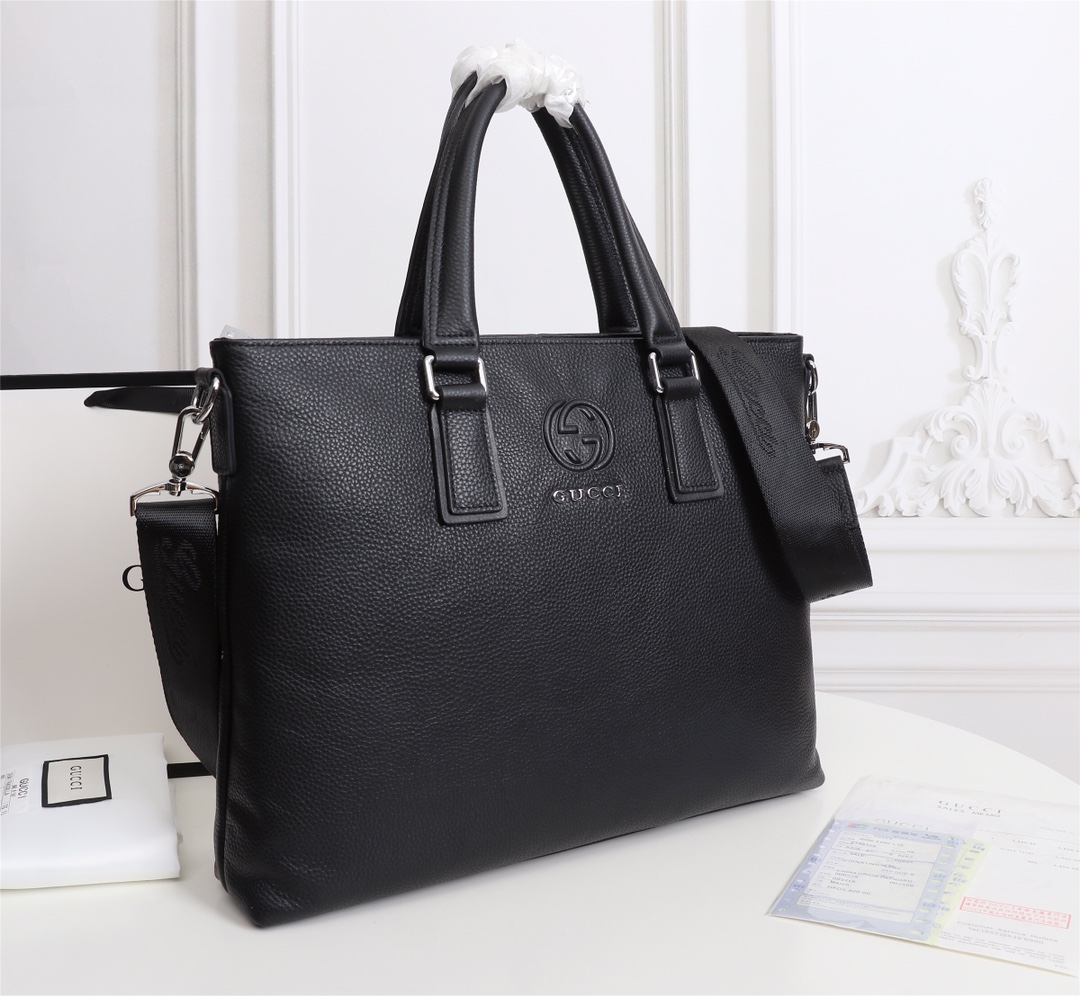 【GUCCI 公式 旗艦店】グッチ   ショルダーバッグ 当日出荷 好評に付き再入荷！39*30*7CM