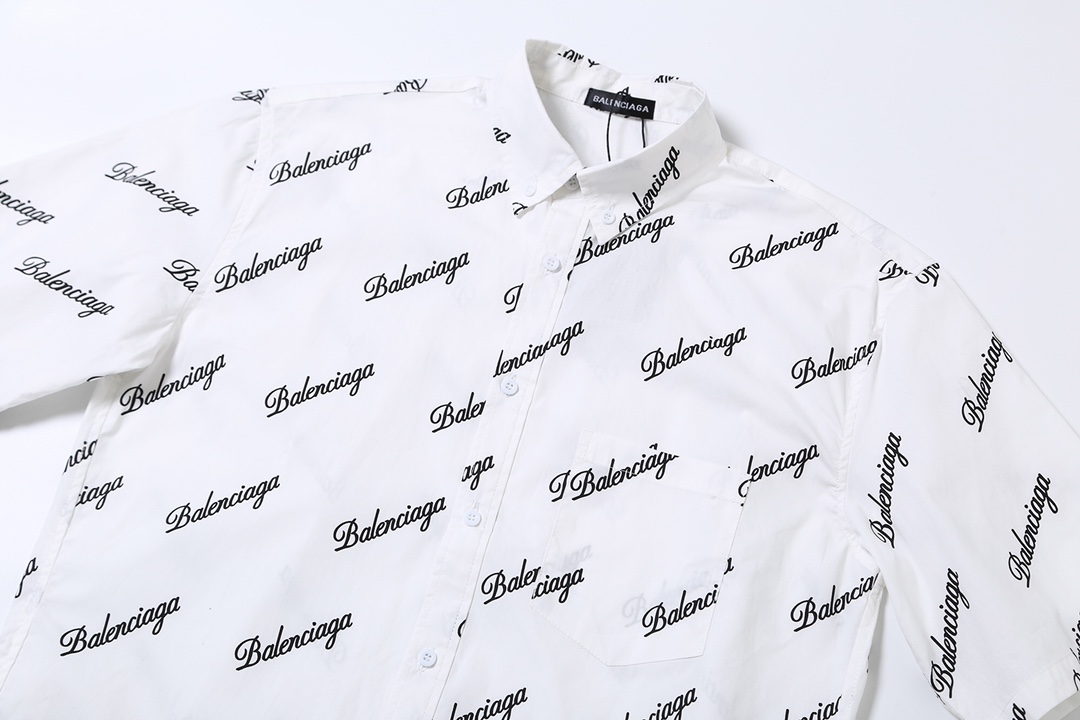 【BALENCIAGA  公式旗艦店】バレンシアガ 半袖シャツご好評に付き再入荷！