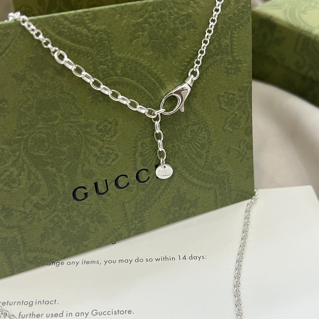【GUCCI】ネックレス、新しいネックレス万能シンプルファッションオーナメント241015