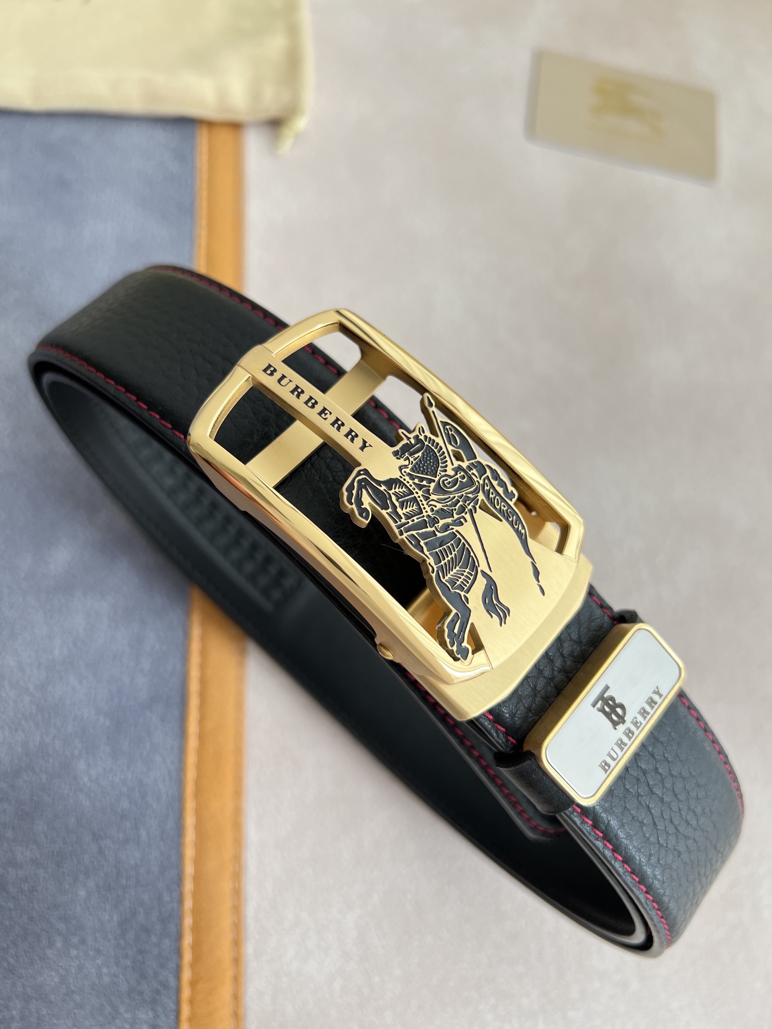 【BURBERRY 】(バーバリー) 3.5cmベルト メンズ 240904