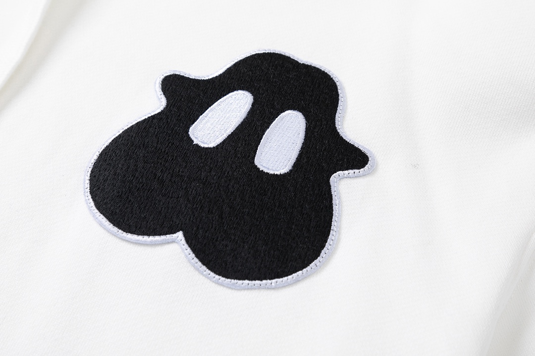 【BURBERRY  公式旗艦店】バーバリー パーカースウェットご好評に付き再入荷！