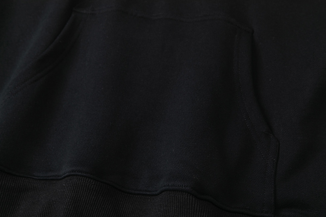 【LOUIS VUITTON 公式旗艦店】ルイヴィトン  パーカースウェットご好評に付き再入荷 240805