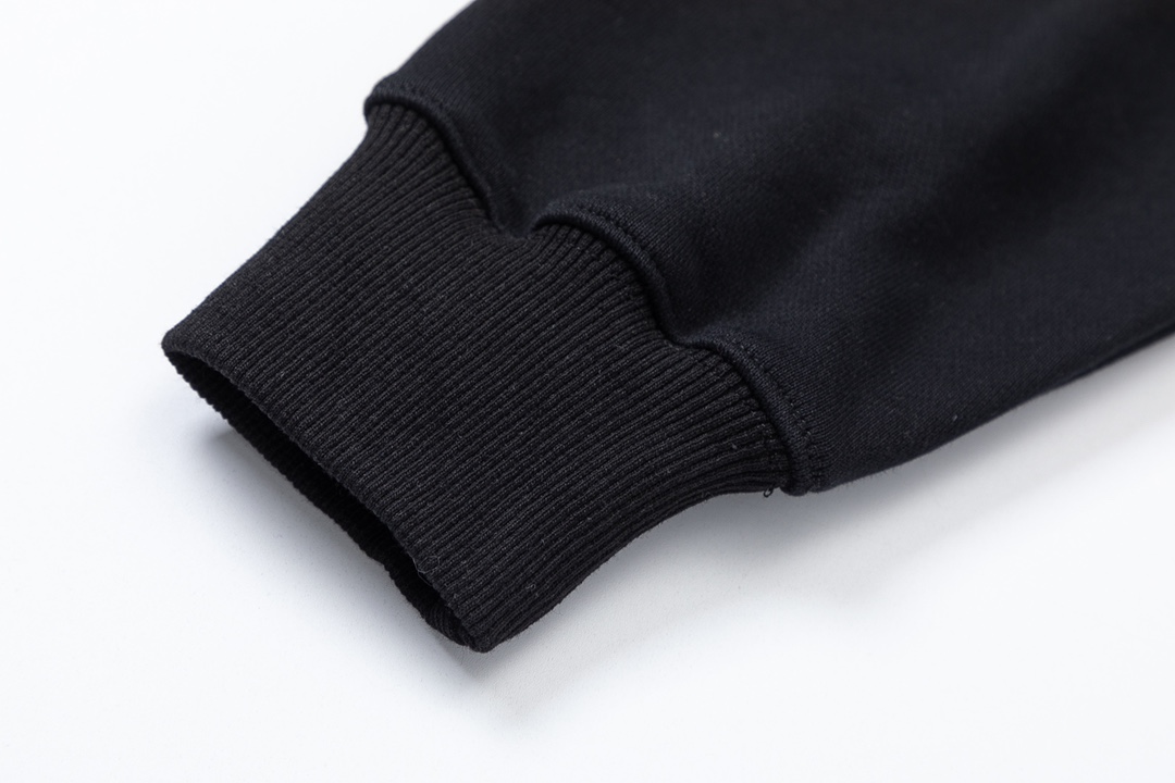 【GUCCI  公式旗艦店】グッチ  パーカー  スウェットご好評に付き再入荷 240805