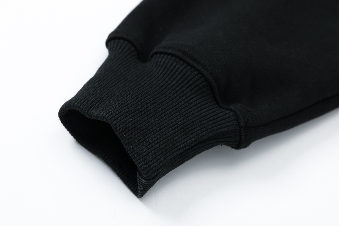 【DIOR 公式旗艦店】ディオール  丸首の衛衣 スウェットご好評に付き再入荷 240829