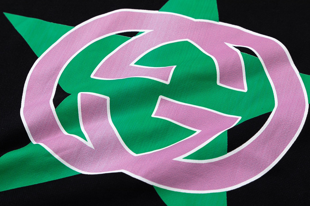 【GUCCI  公式旗艦店】グッチ  パーカー  スウェットご好評に付き再入荷 240805