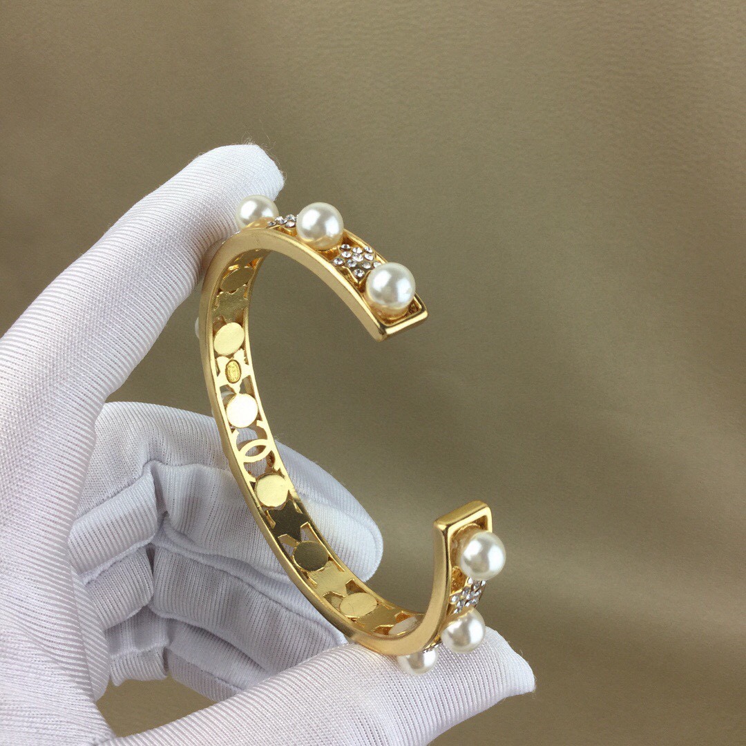 【CHANEL】ブレスレット、ファッションシンプルなスタイル