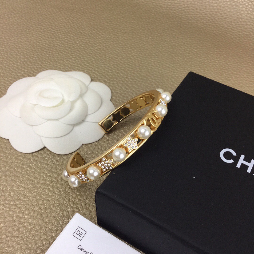 【CHANEL】ブレスレット、ファッションシンプルなスタイル