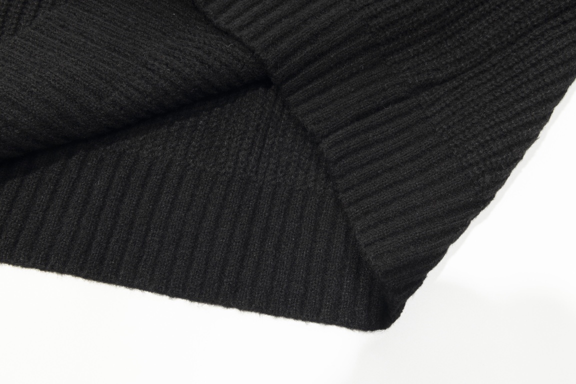 【PRADA   公式旗艦店】プラダ  セーター好評に付き再入荷！ 241031