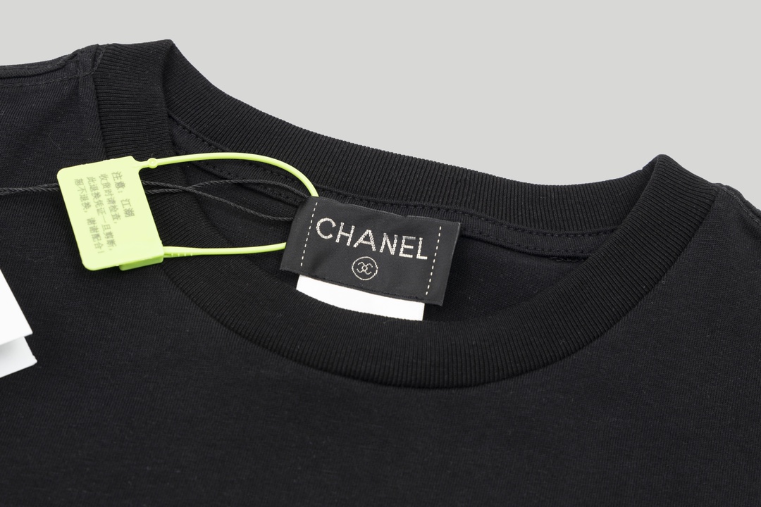 【CHANEL  公式旗艦店】シャネル  Tシャツ ご好評に付き再入荷！