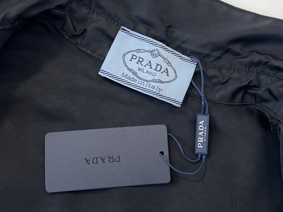 【2024】【PRADA公式旗艦店】プラダ シャツ ご好評に付き再入荷！