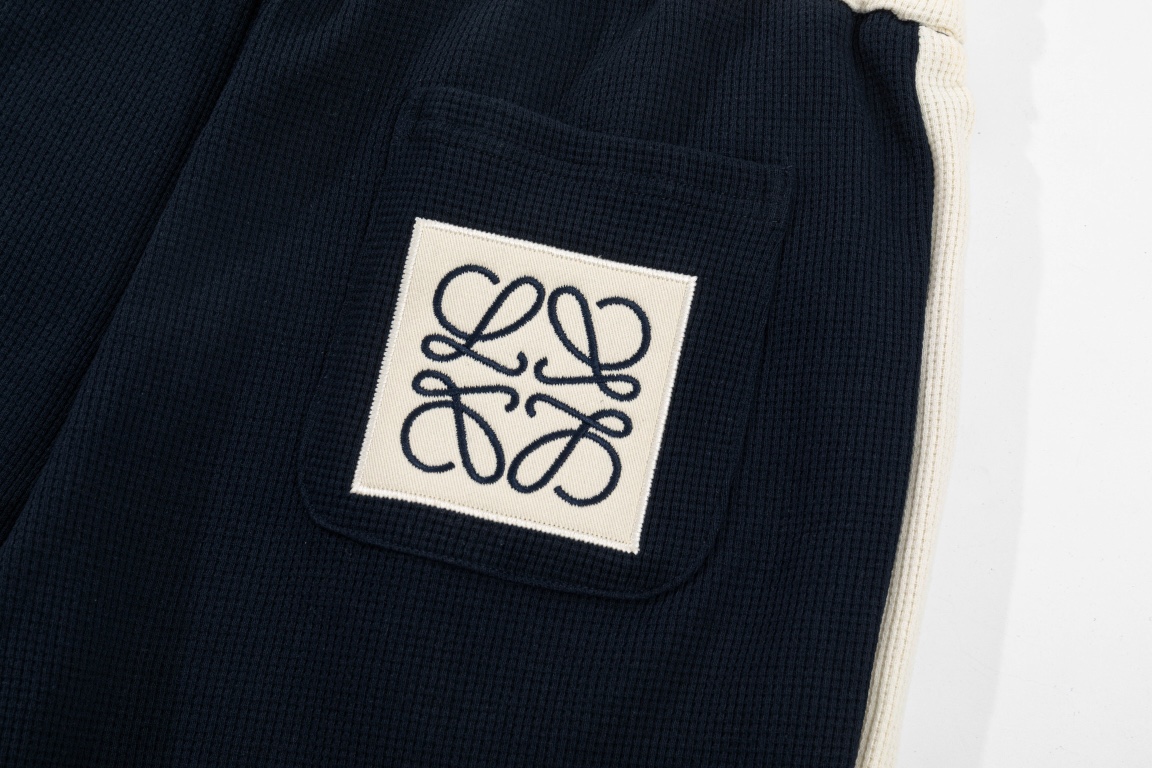 【LOEWE  公式旗艦店】ロエベ   ショートパンツ  ご好評に付き再入荷！