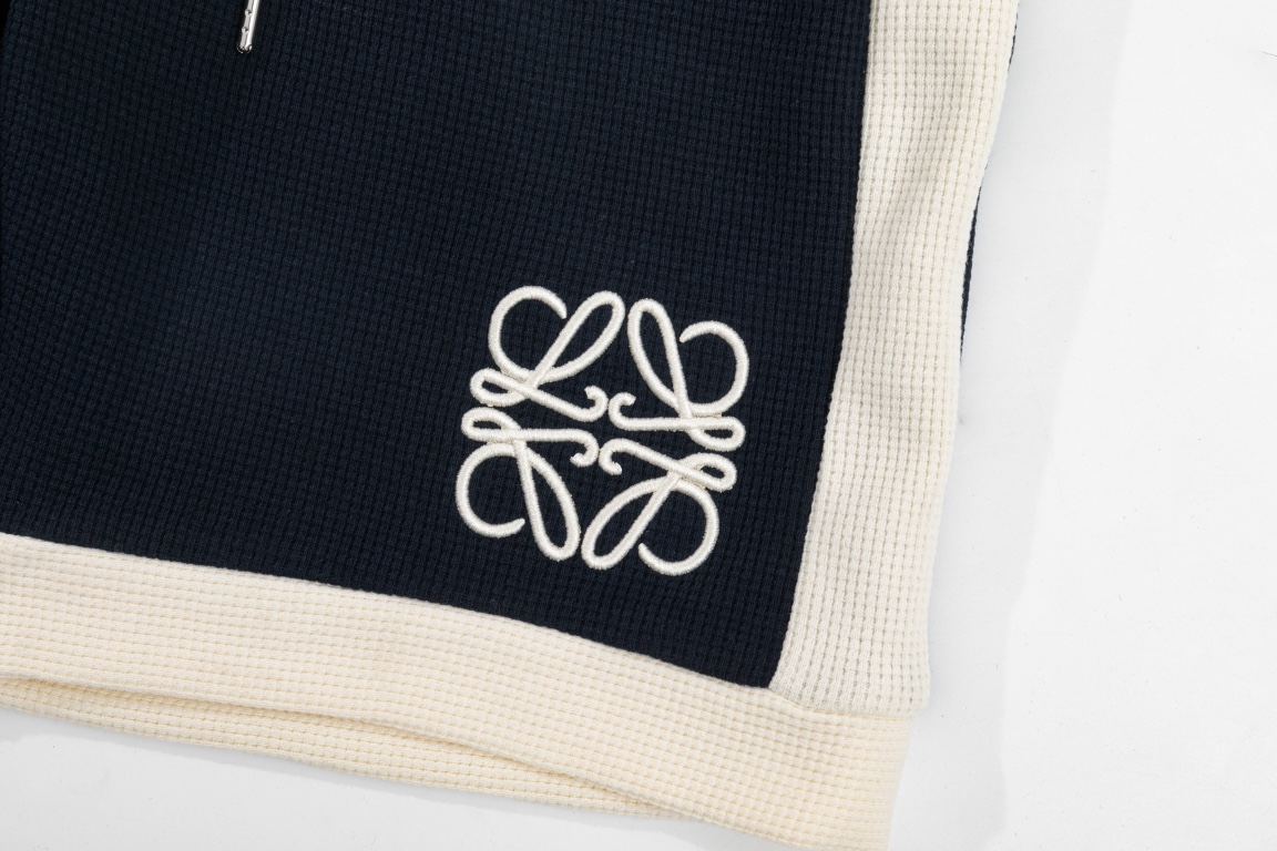 【LOEWE  公式旗艦店】ロエベ   ショートパンツ  ご好評に付き再入荷！