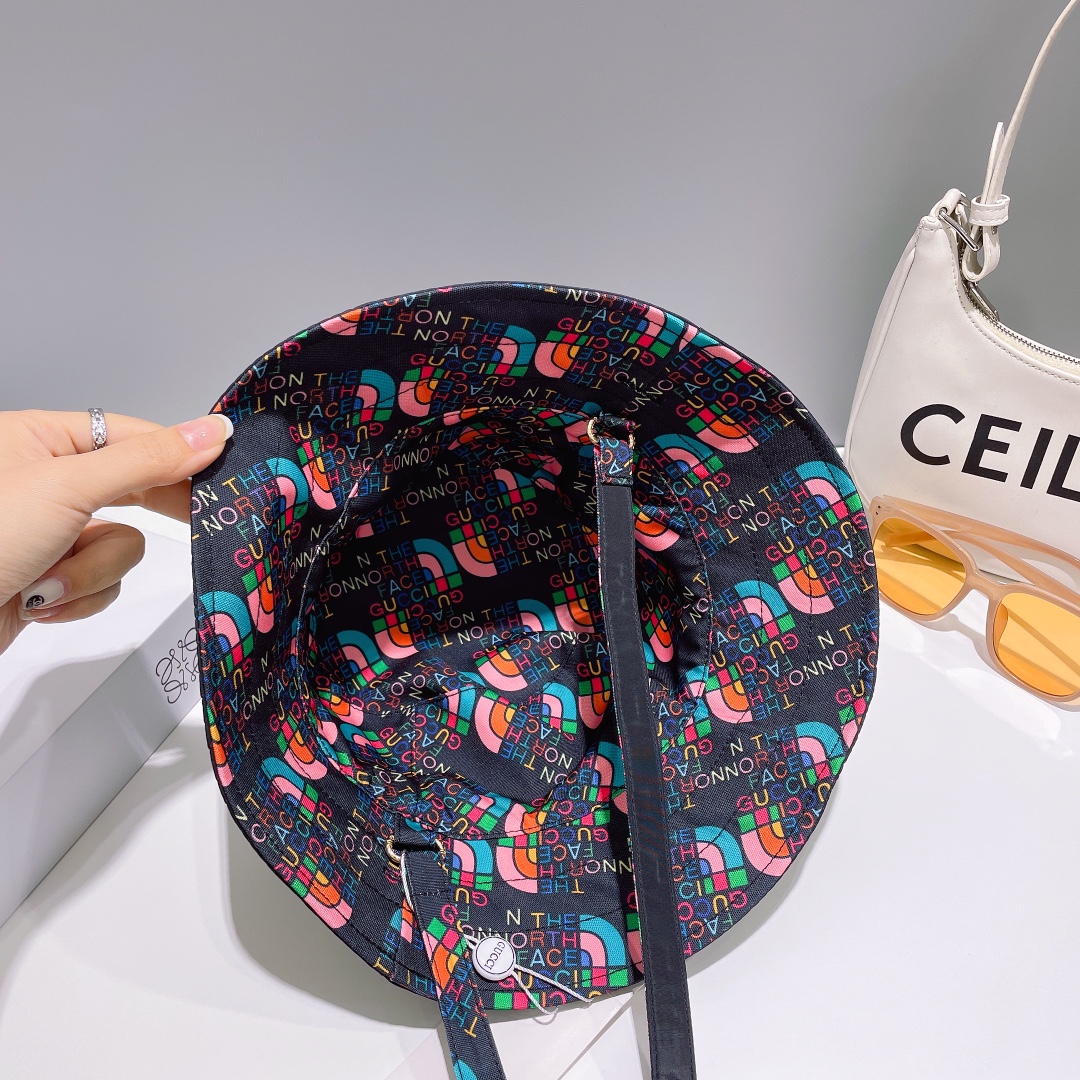 GUCCI(グッチ)フィッシャーマンズハット 240904